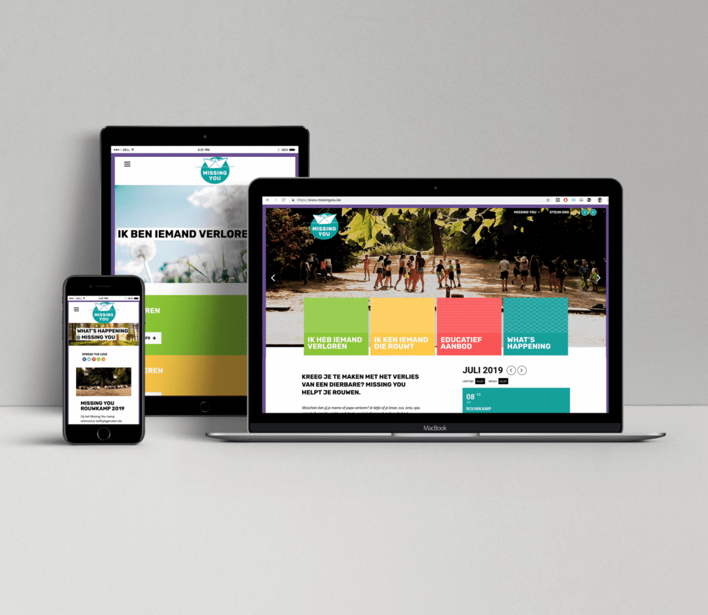 Responsive webdesign van de Missing You-website weergegeven op een smartphone, tablet en laptop, met verschillende secties zoals 'Ik ben iemand verloren' en 'Educatief aanbod'