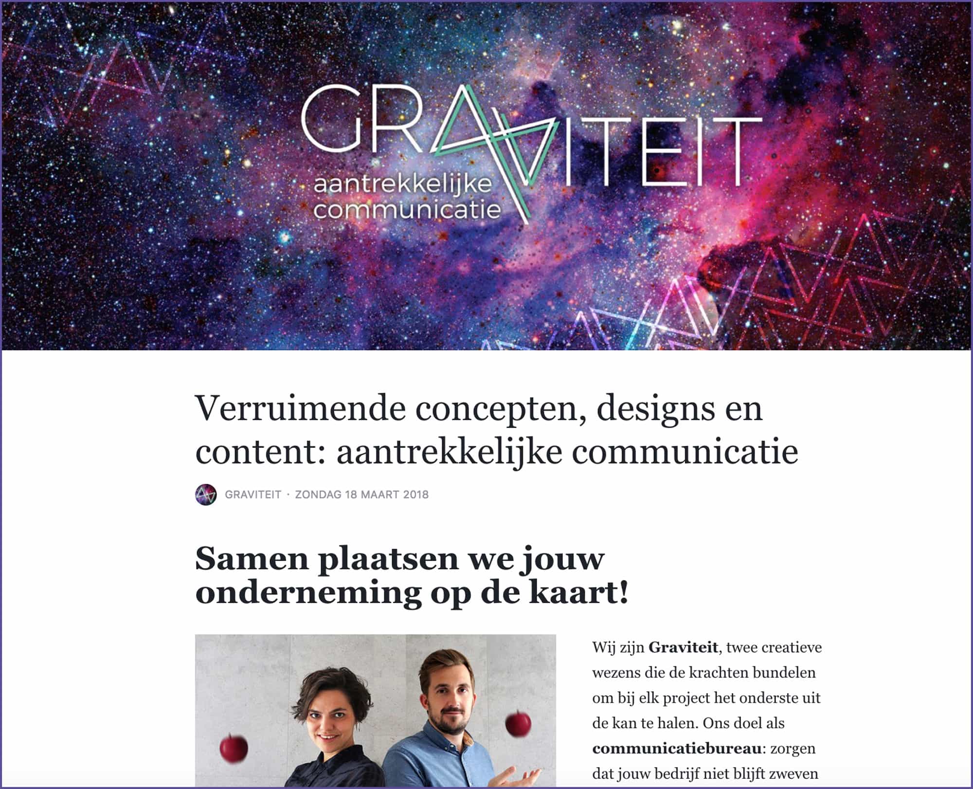Afbeelding van een website met het logo van 'Graviteit: aantrekkelijke communicatie' tegen een sterrenstelsel achtergrond en tekst over verruimende concepten en designs.
