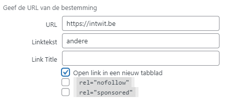 Een screenshot uit de back-end van een website die toont dat de optie is aangevinkt om de link in een nieuw tabblad te openen.